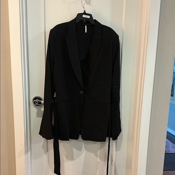 Free People Jackets & Blazers - Free People Black Linen Blazer